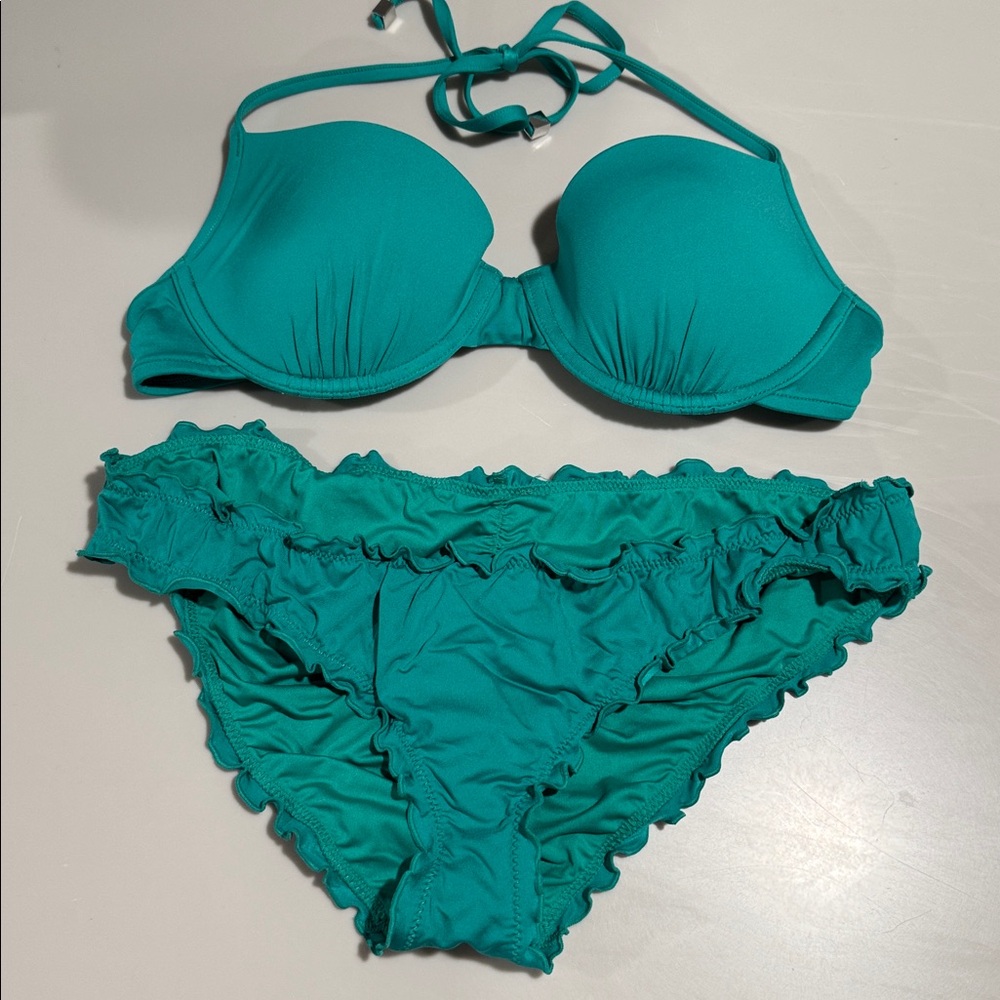 Victoria’s Secret bikini